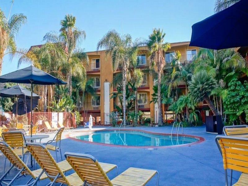 Days Inn By Wyndham Mission Valley-Sdsu San Diego Buitenkant foto